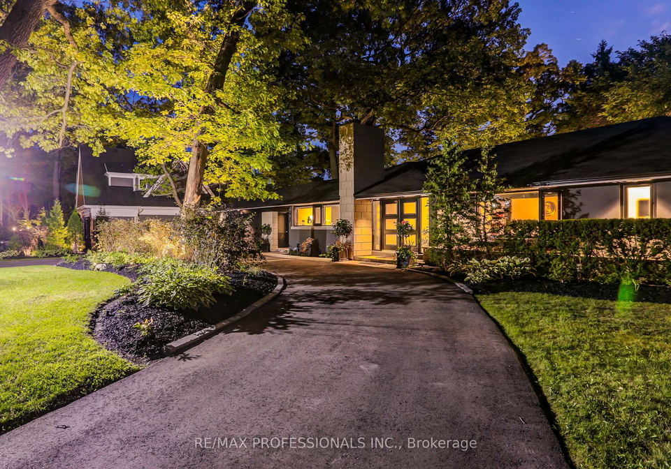 54-north-drive-etobicoke-ontario-w12856882