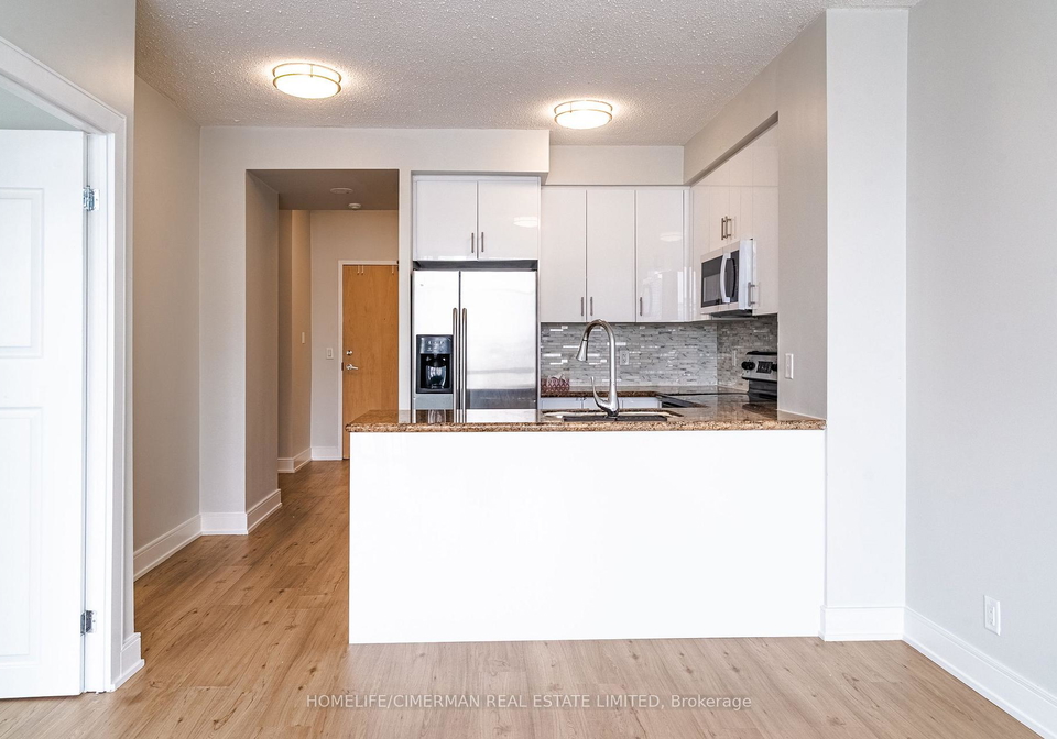 220-burnhamthorpe-road-w-mississauga-ontario-w12856890