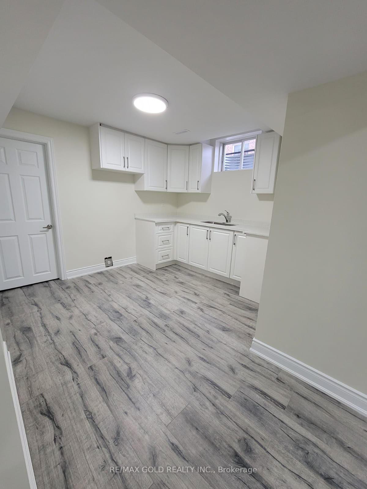 4-devonsleigh-drive-brampton-ontario-w12857076