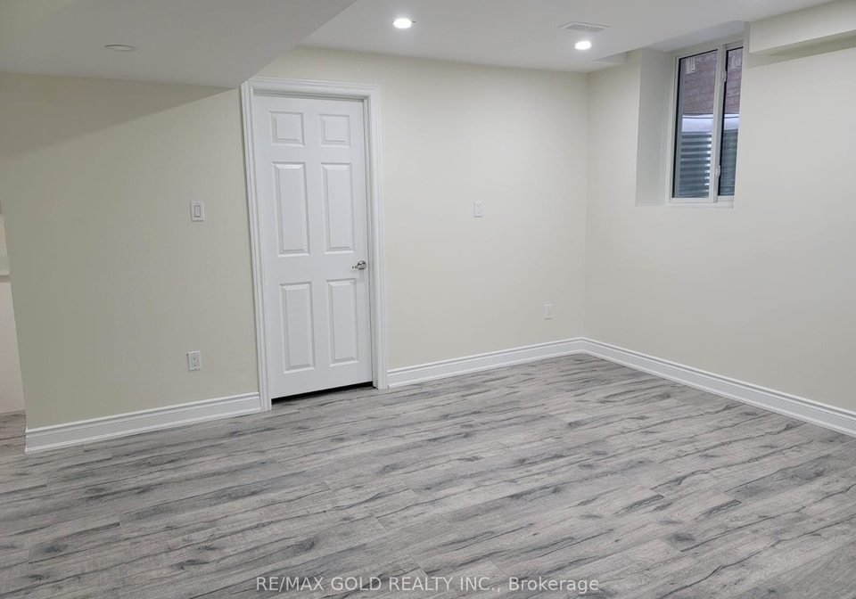 4-devonsleigh-drive-brampton-ontario-w12857076