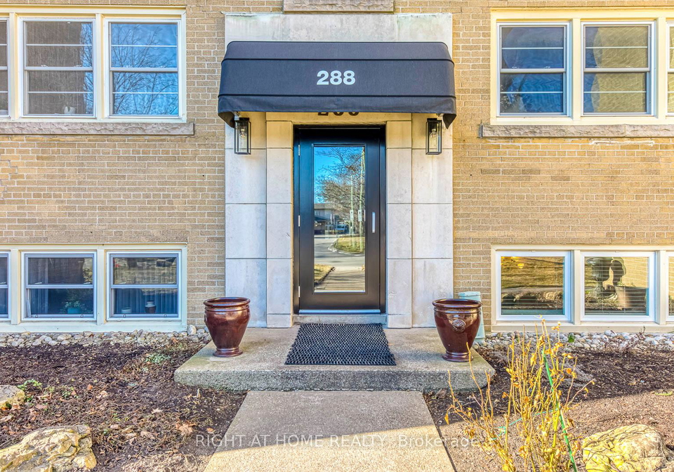 288-reynolds-street-oakville-ontario-w12857206
