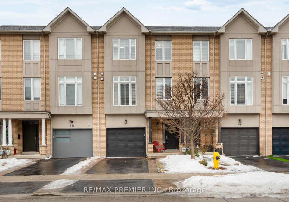 39-market-garden-mews-etobicoke-ontario-w12857276