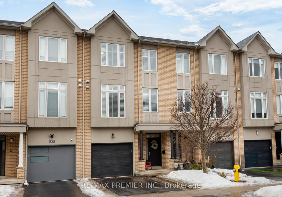 39-market-garden-mews-etobicoke-ontario-w12857276