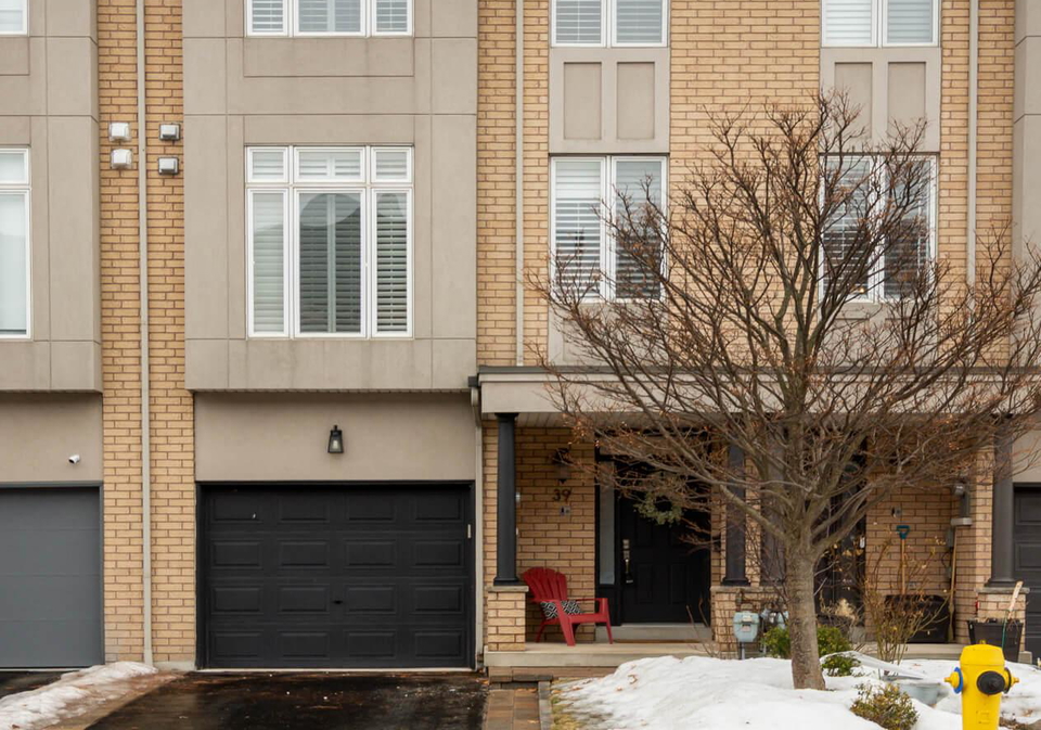 39-market-garden-mews-etobicoke-ontario-w12857276