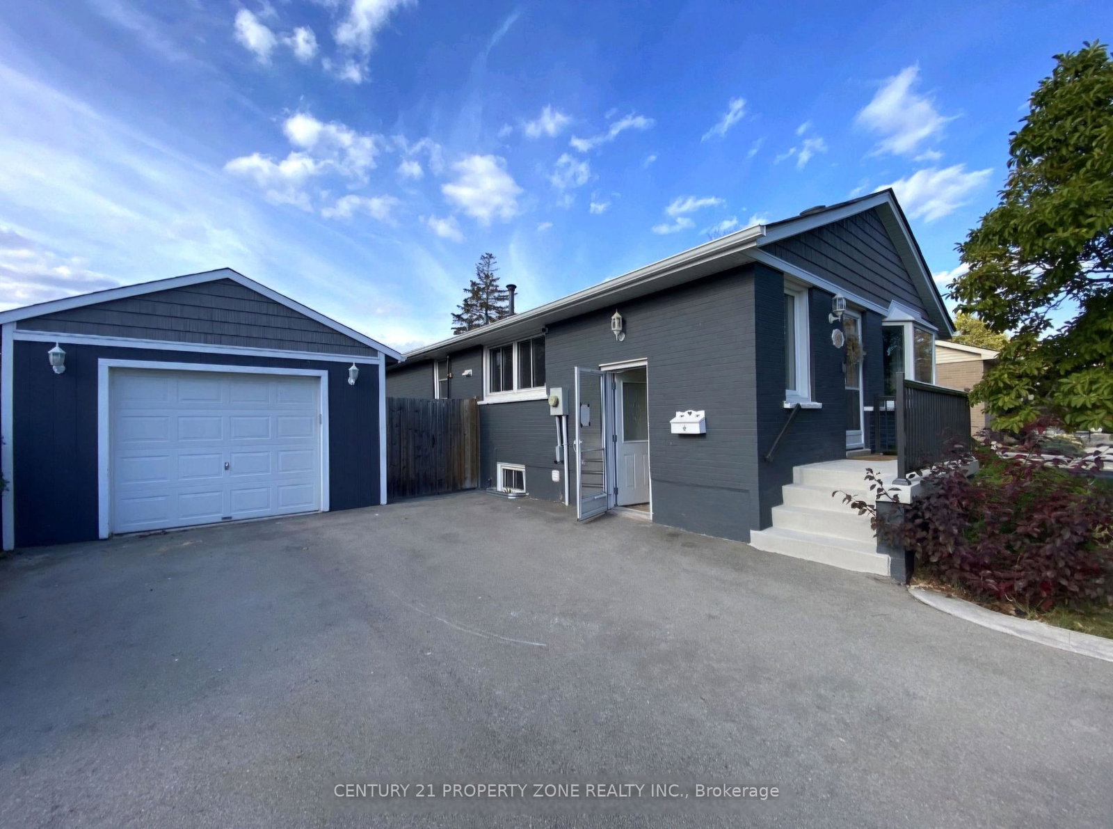 5439-cornwall-crescent-burlington-ontario-w12857376