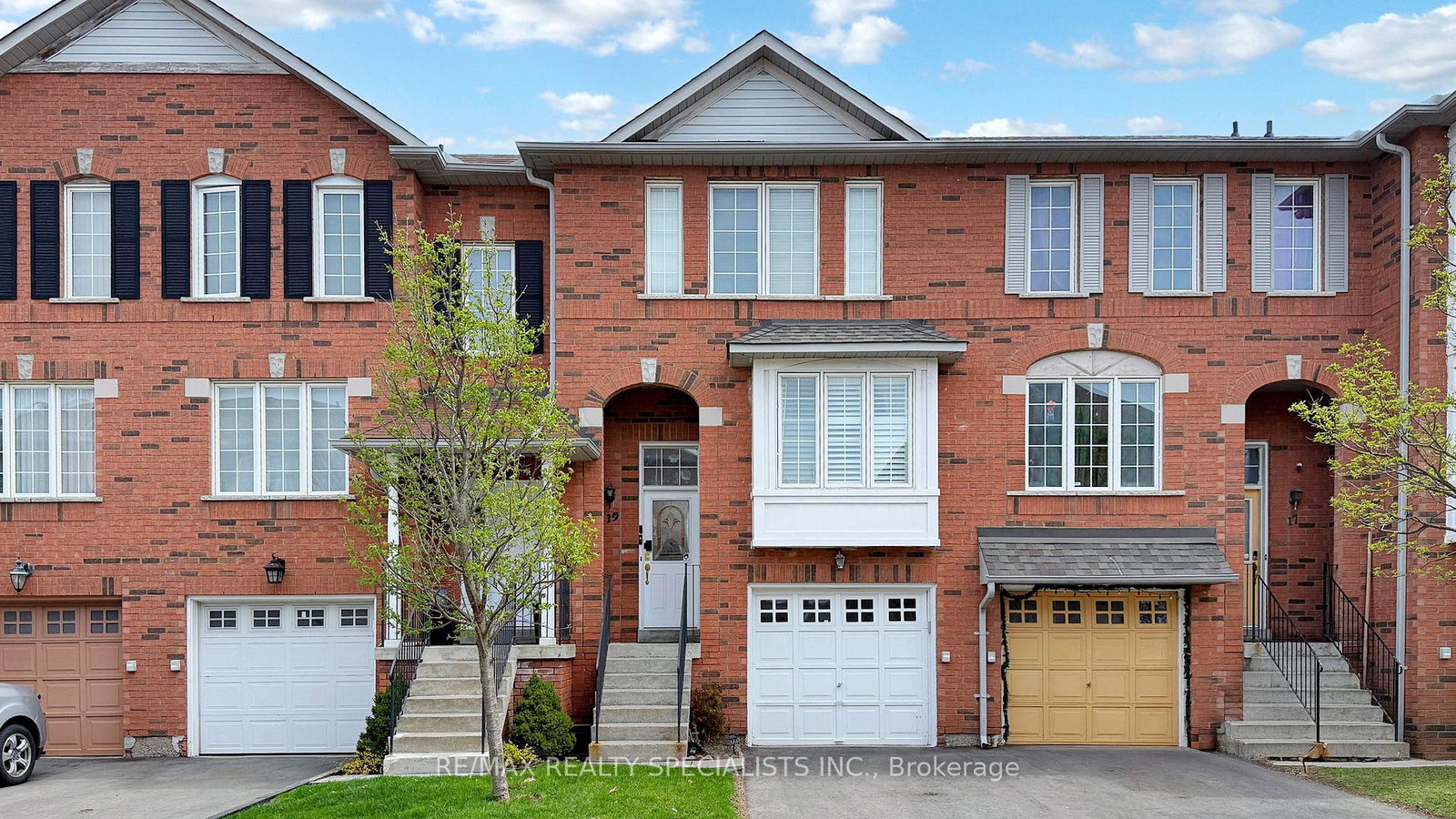 2-clay-brick-court-brampton-ontario-w12857696
