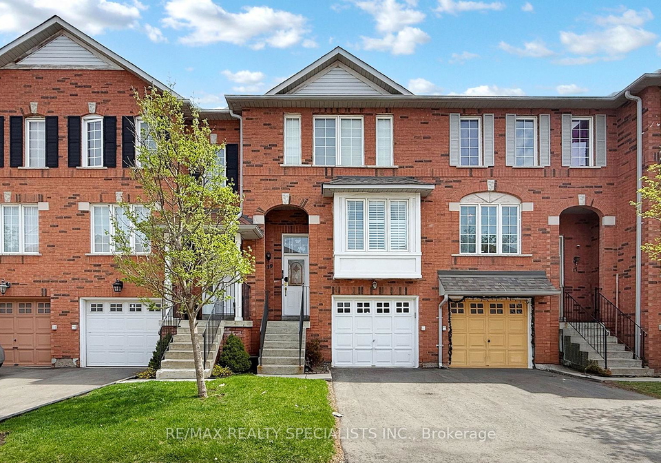 2-clay-brick-court-brampton-ontario-w12857696
