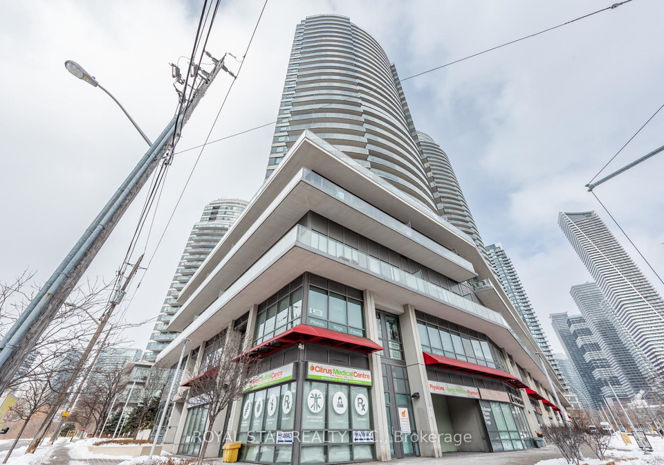 2240-lakeshore-boulevard-etobicoke-ontario-w12857722