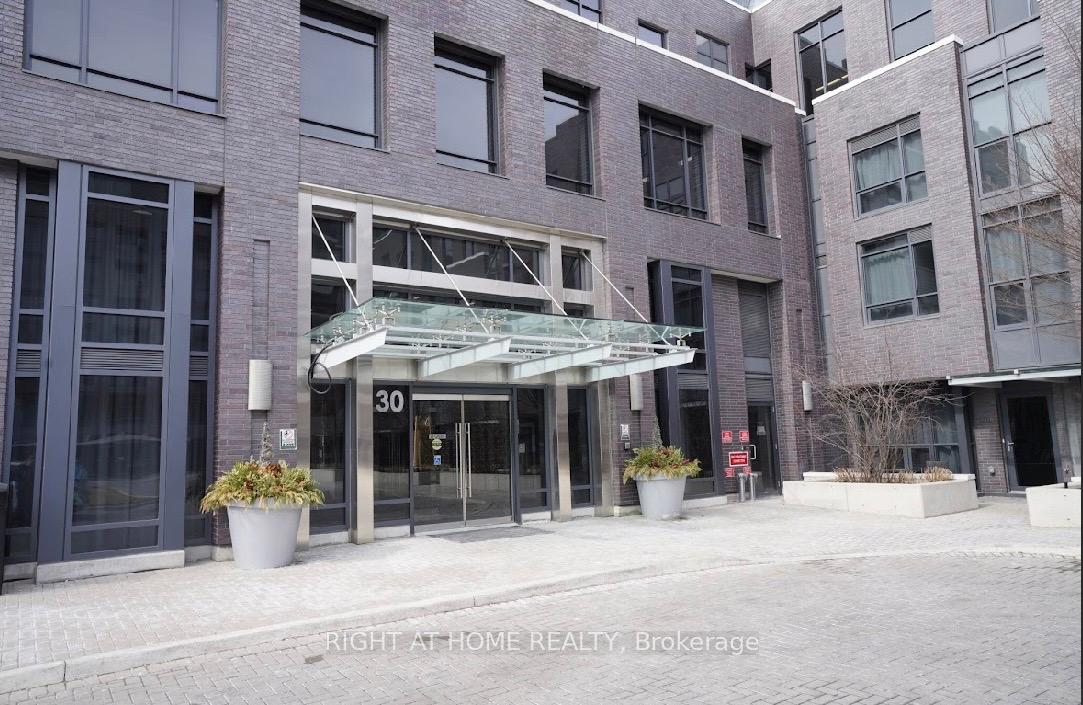 30-gibbs-road-etobicoke-ontario-w12857756