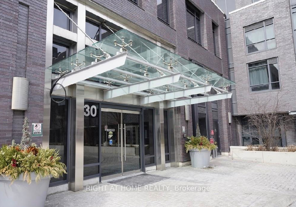 30-gibbs-road-etobicoke-ontario-w12857756