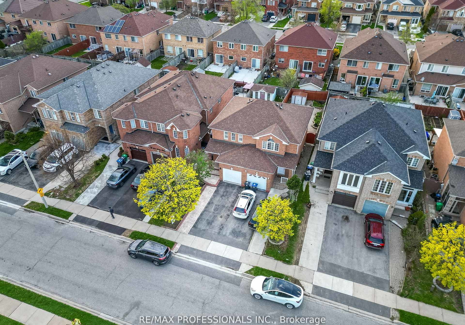 96-lake-louise-drive-brampton-ontario-w12857804