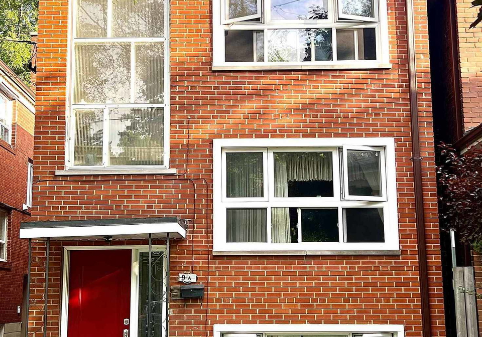 9a-winfield-avenue-toronto-ontario-w12857918