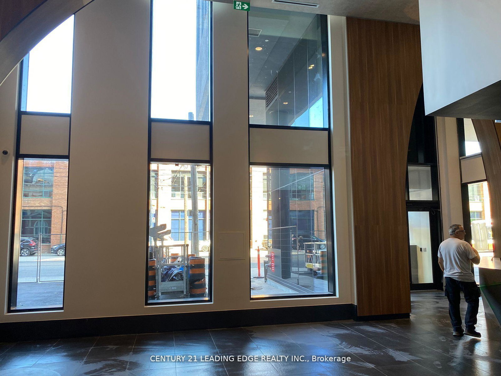 270-dufferin-street-toronto-ontario-w12858120