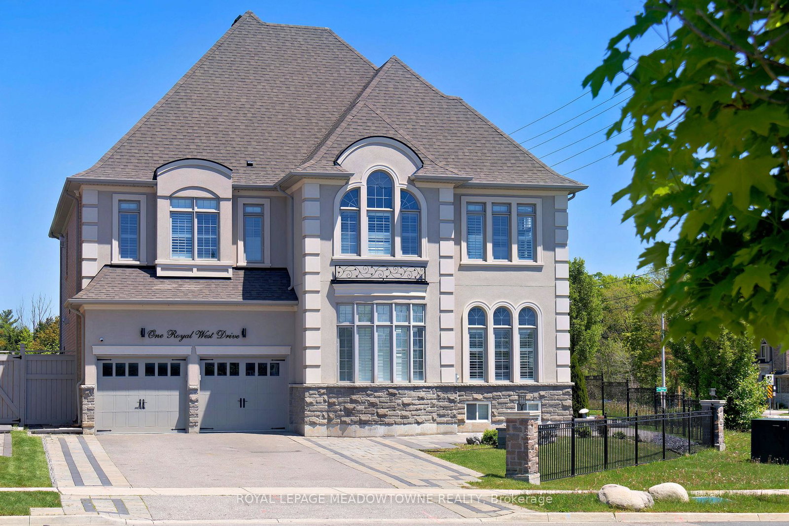 1-royal-west-drive-brampton-ontario-w12858274