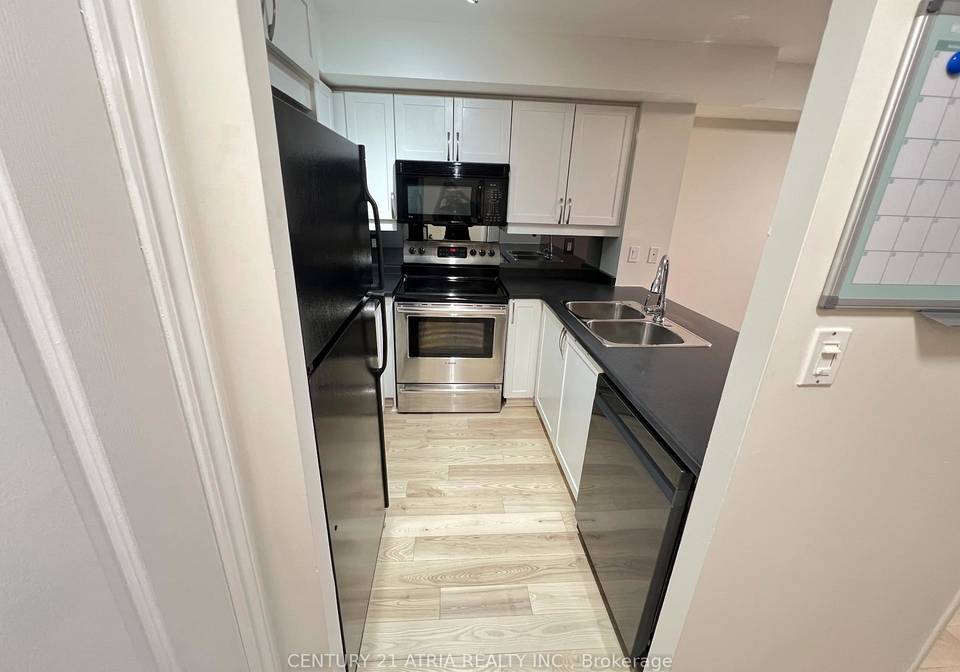 2111-lake-shore-boulevard-w-etobicoke-ontario-w12858416