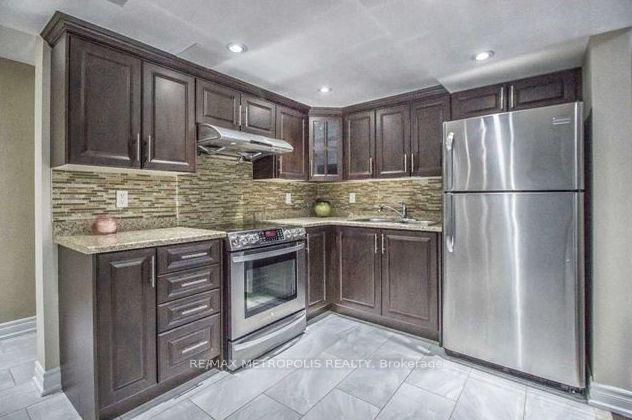 11-wynview-street-brampton-ontario-w12858500