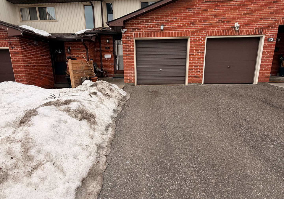 foster-crescent-brampton-ontario-w12858518