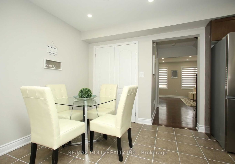 19-betterton-crescent-brampton-ontario-w12858560