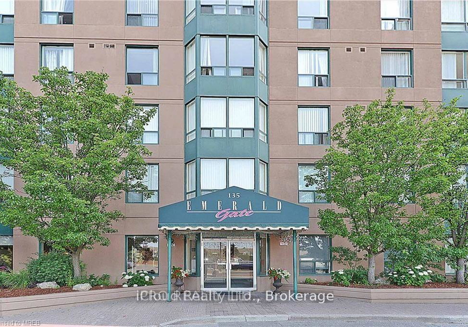 135-hillcrest-avenue-mississauga-ontario-w12858578