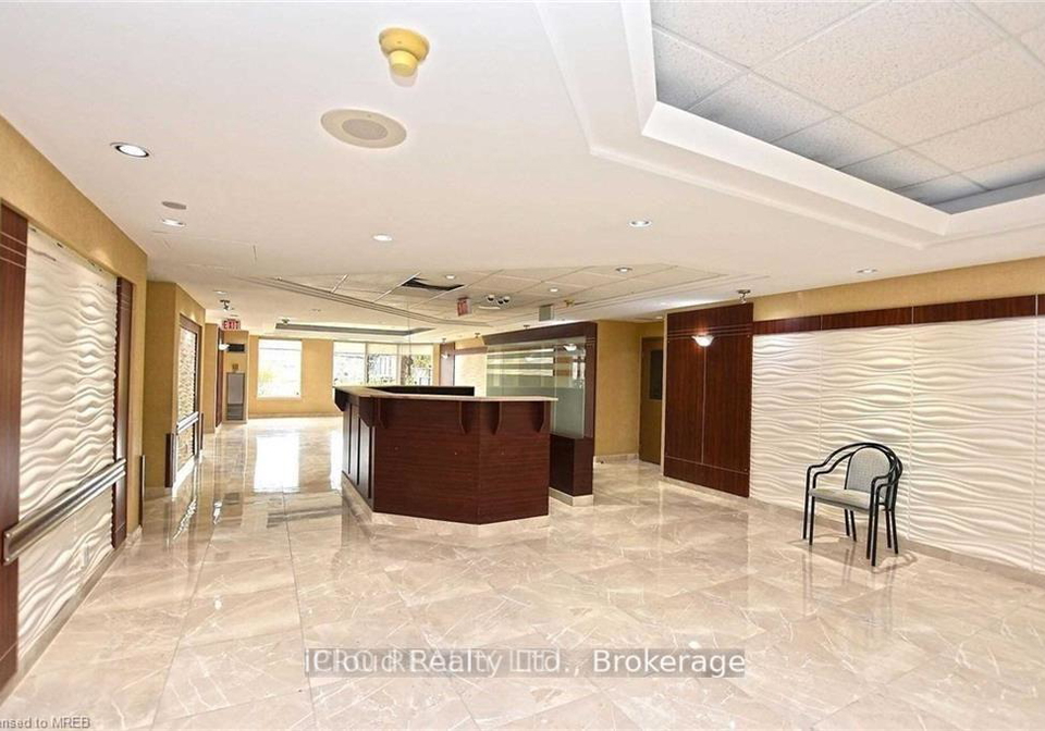 135-hillcrest-avenue-mississauga-ontario-w12858578