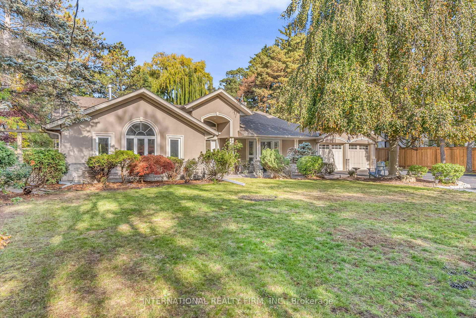 1049-indian-road-mississauga-ontario-w12858870