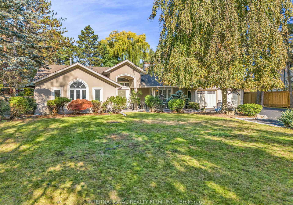 1049-indian-road-mississauga-ontario-w12858870