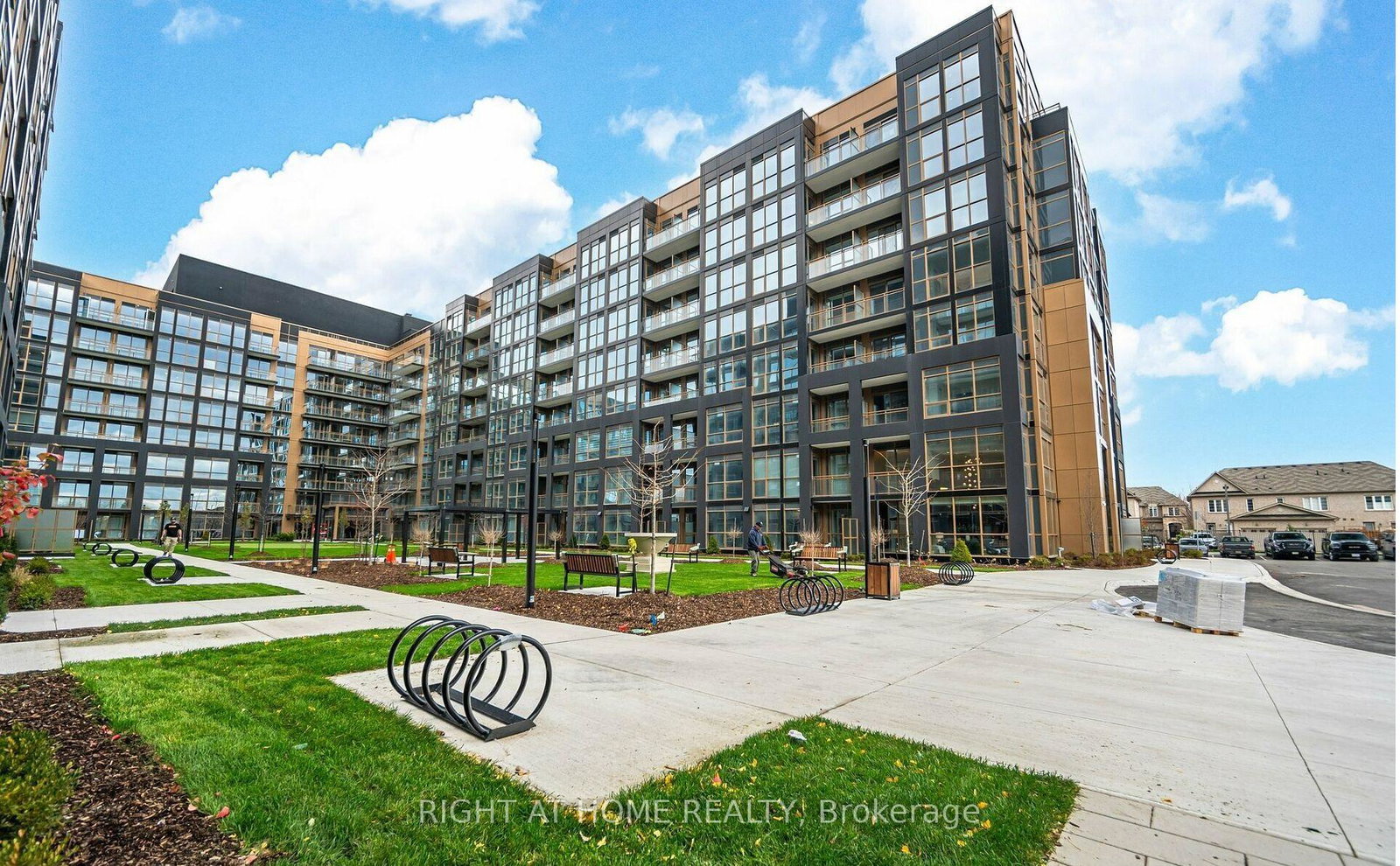 2343-khalsa-gate-oakville-ontario-w12859266