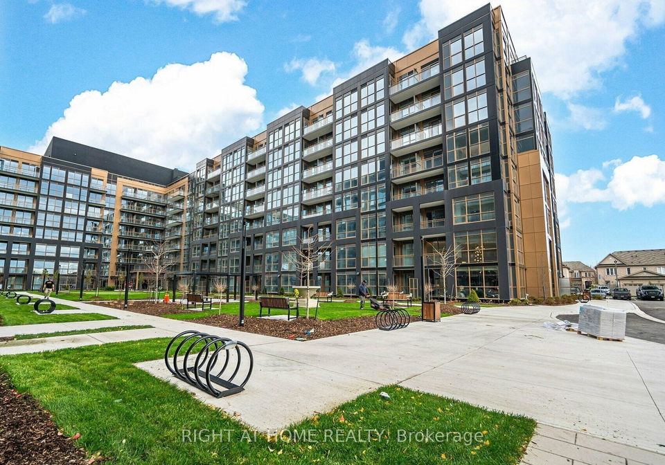 2343-khalsa-gate-oakville-ontario-w12859266