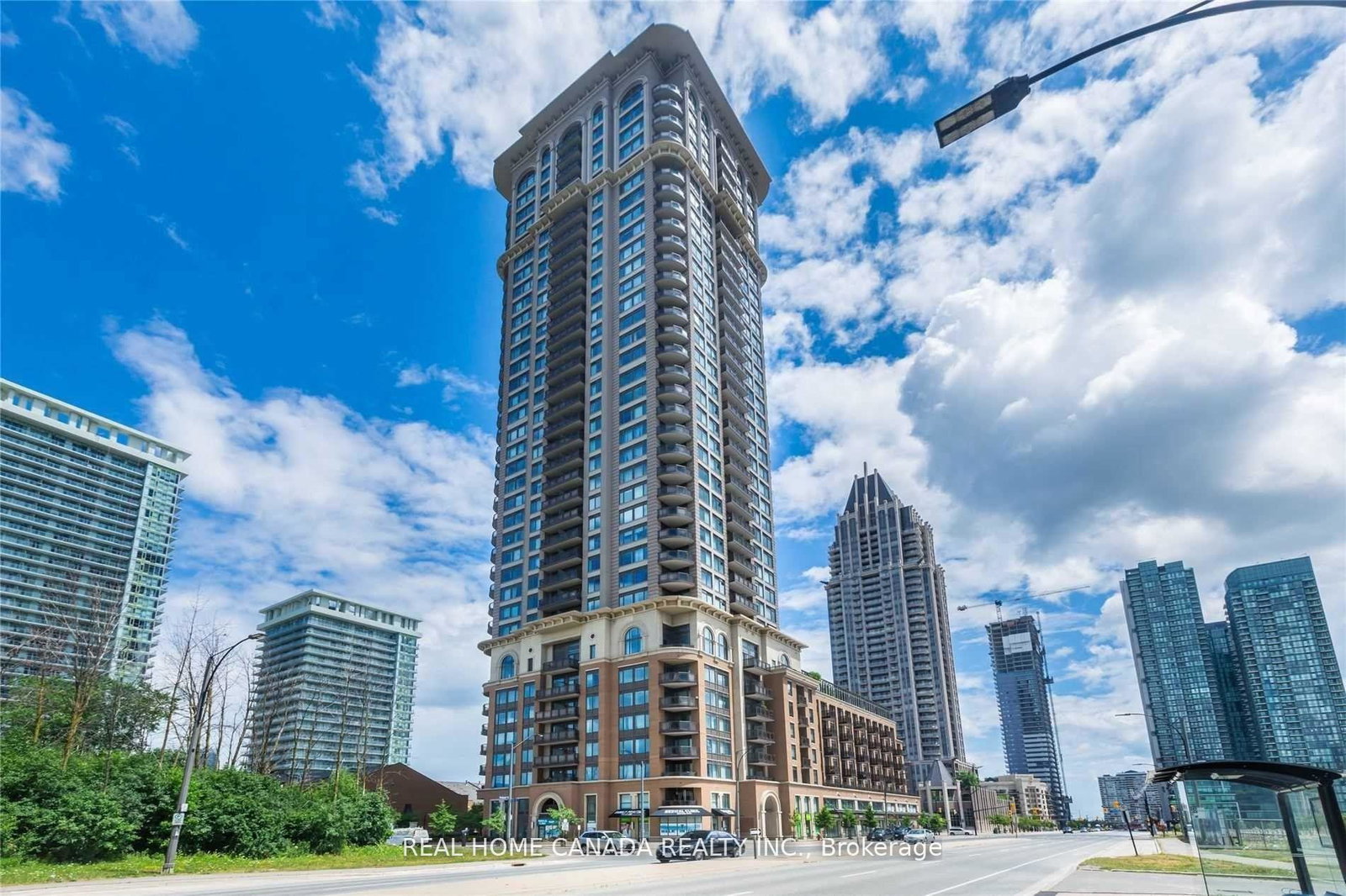 385-prince-of-wales-drive-mississauga-ontario-w12859626
