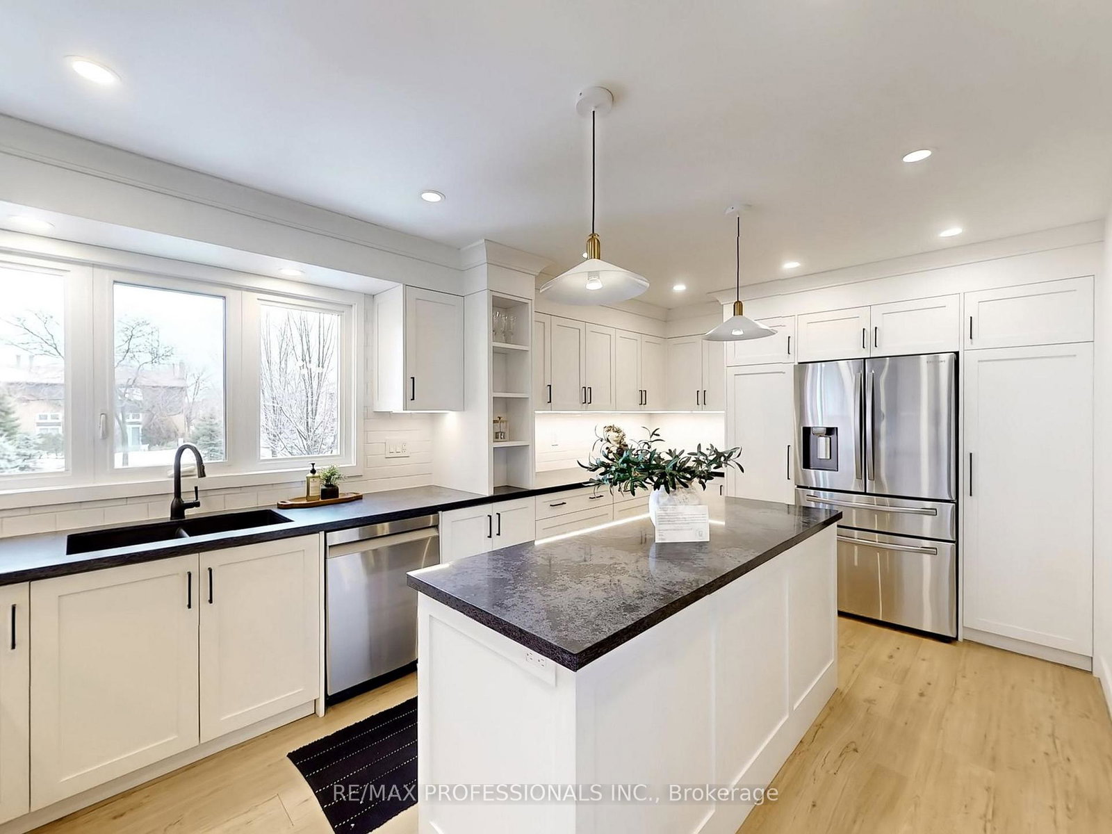 1755-rathburn-road-e-mississauga-ontario-w12859726