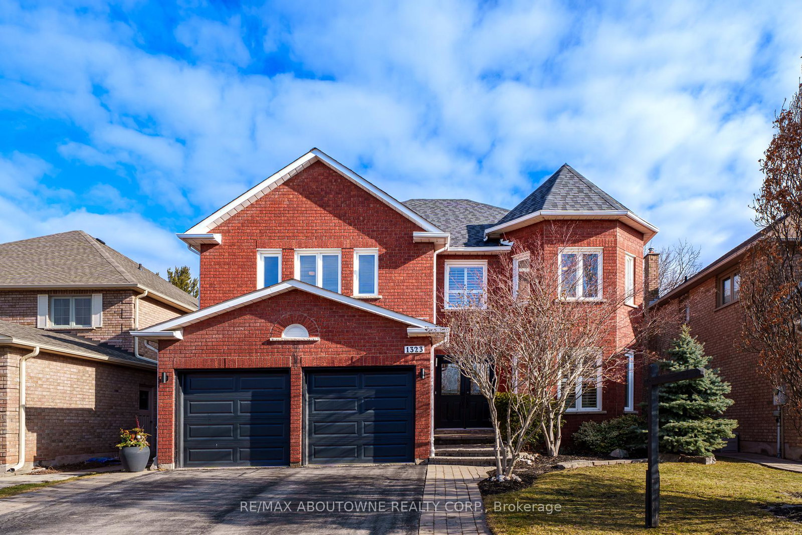 1323-blackburn-drive-oakville-ontario-w12859908