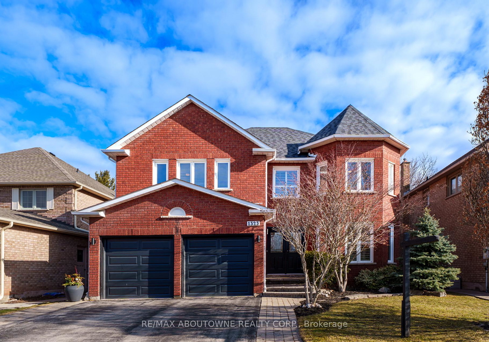 1323-blackburn-drive-oakville-ontario-w12859908