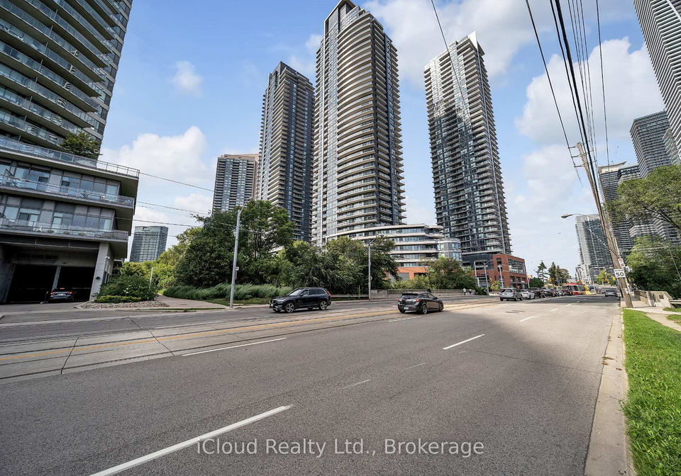 2212-lake-shore-boulevard-w-etobicoke-ontario-w12860818