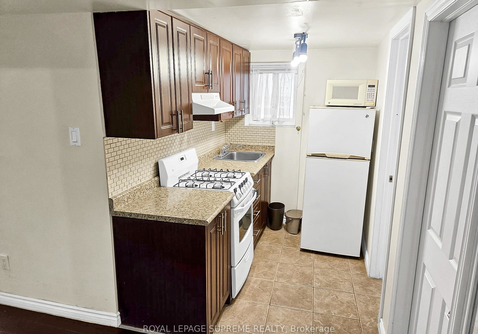 552-caledonia-road-toronto-ontario-w12860860
