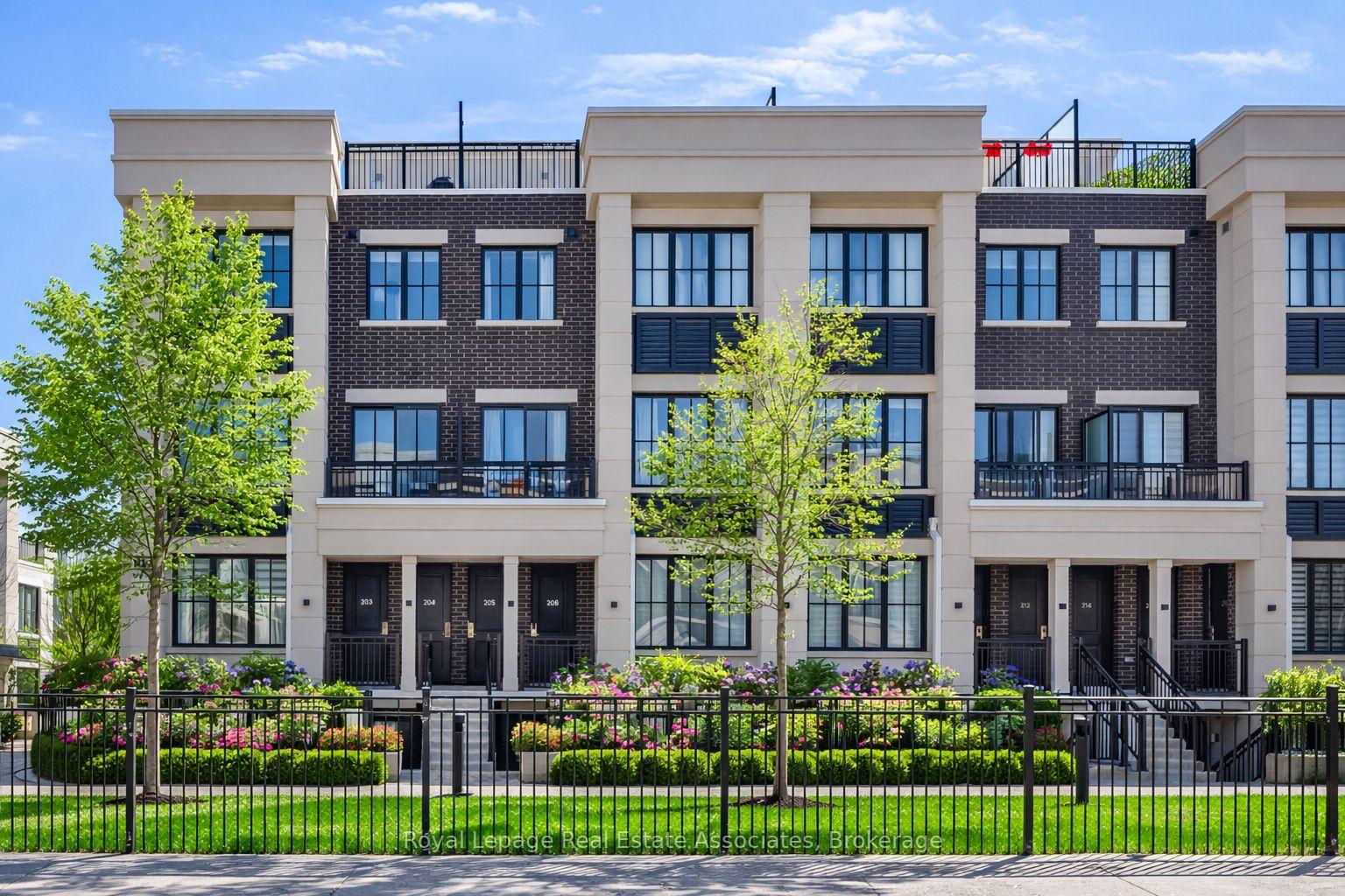 652-cricklewood-drive-mississauga-ontario-w12861068