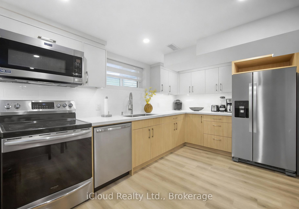 23-swanhurst-boulevard-mississauga-ontario-w12861398