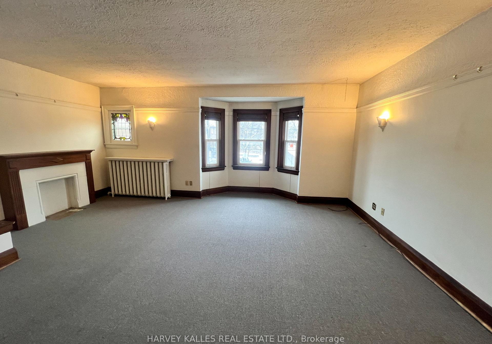 181-jane-street-toronto-ontario-w12861842