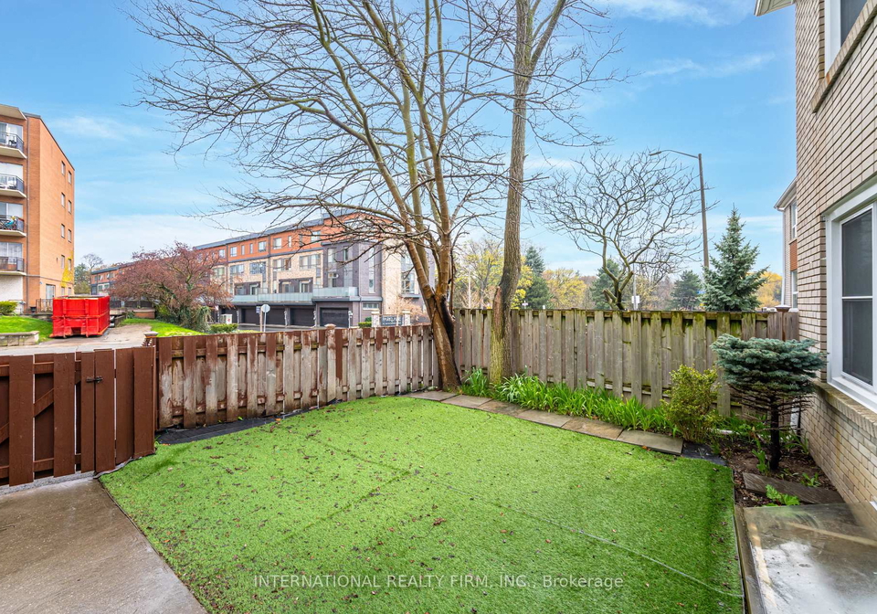 37lakeshore-road-w-mississauga-ontario-w12862394