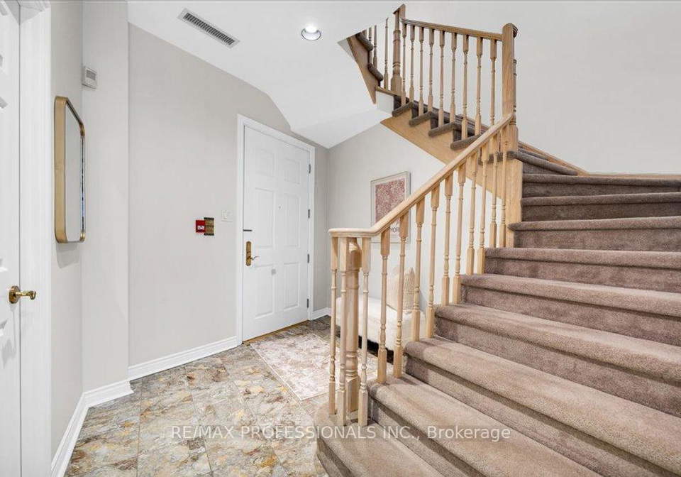 2289-lake-shore-boulevard-w-etobicoke-ontario-w12862940