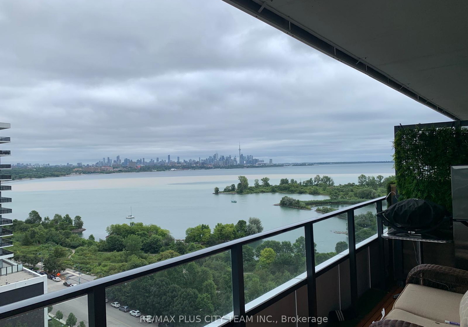 20-shore-breeze-drive-etobicoke-ontario-w12863184