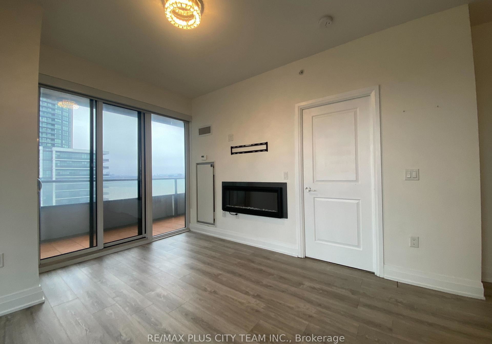 20-shore-breeze-drive-etobicoke-ontario-w12863184