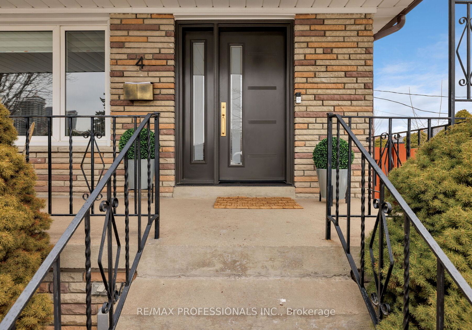 4-gatewood-crescent-etobicoke-ontario-w12863374