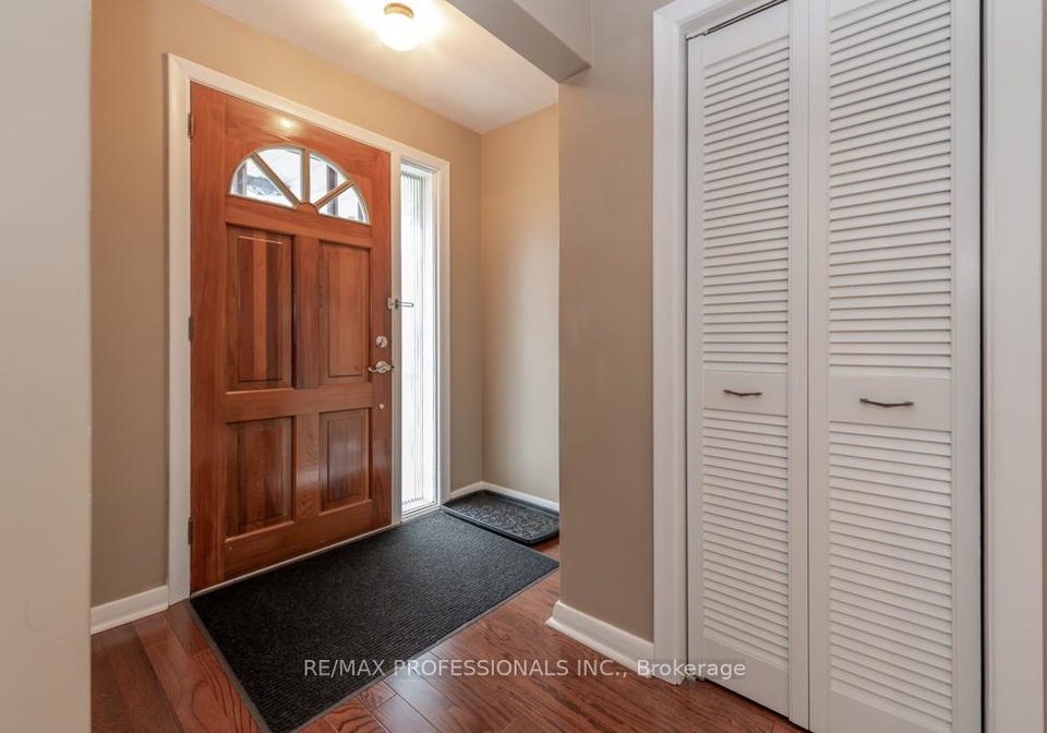 143-treeview-drive-etobicoke-ontario-w12863846