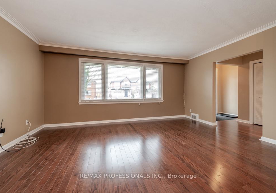 143-treeview-drive-etobicoke-ontario-w12863846