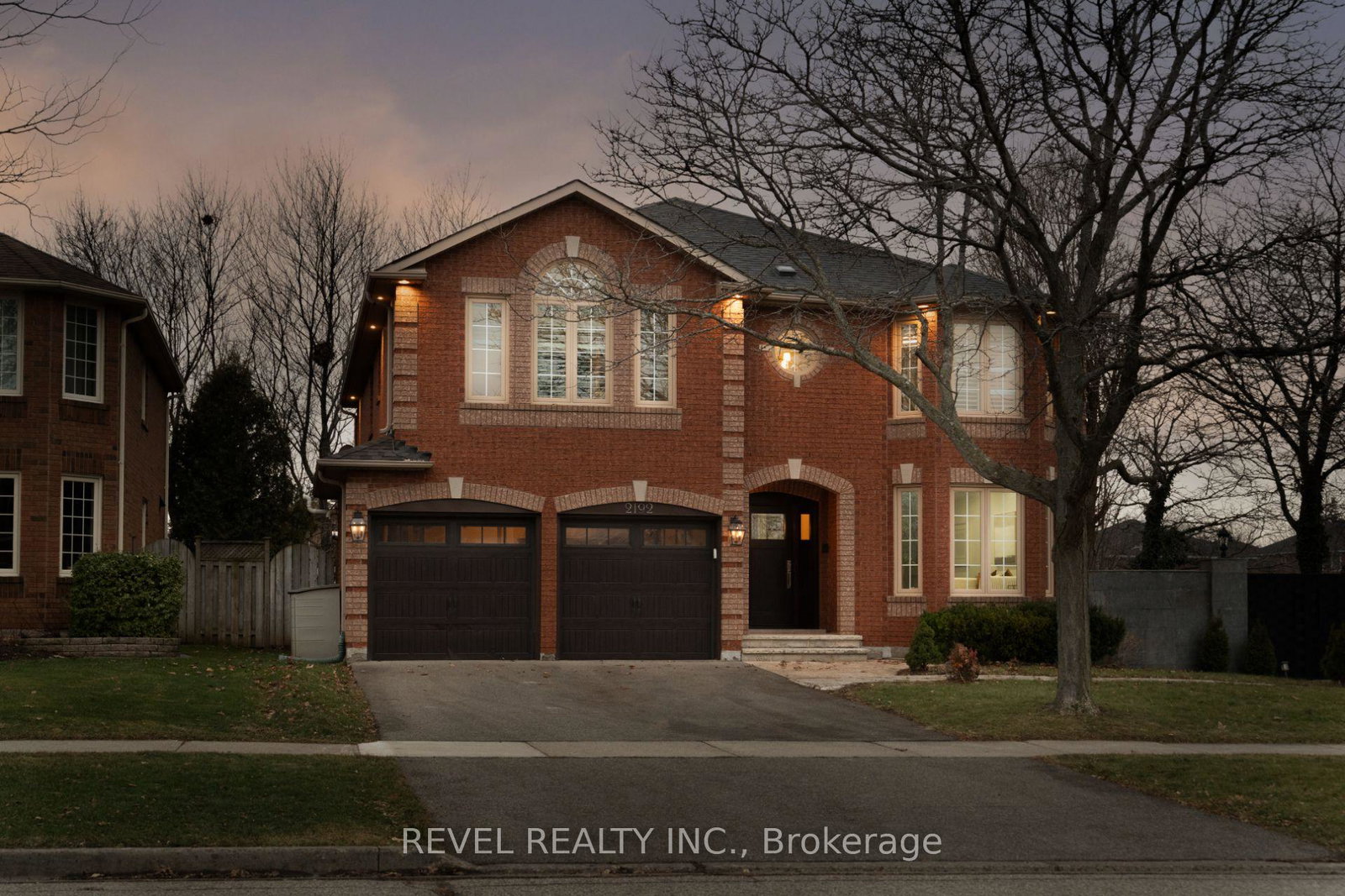 2192-oakmead-boulevard-oakville-ontario-w12863930