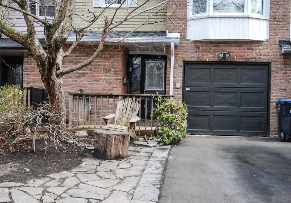 1009-raintree-lane-mississauga-ontario-w12864348