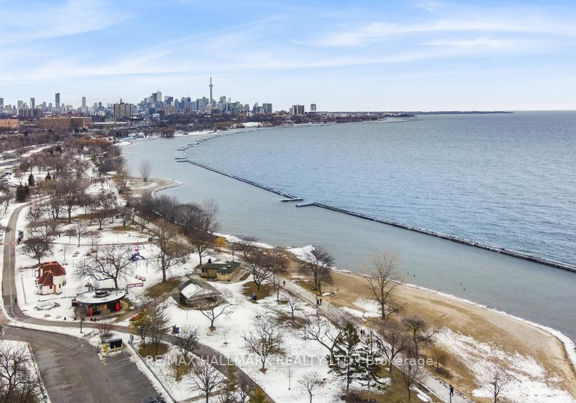 1928-lake-shore-boulevard-w-toronto-ontario-w12864556