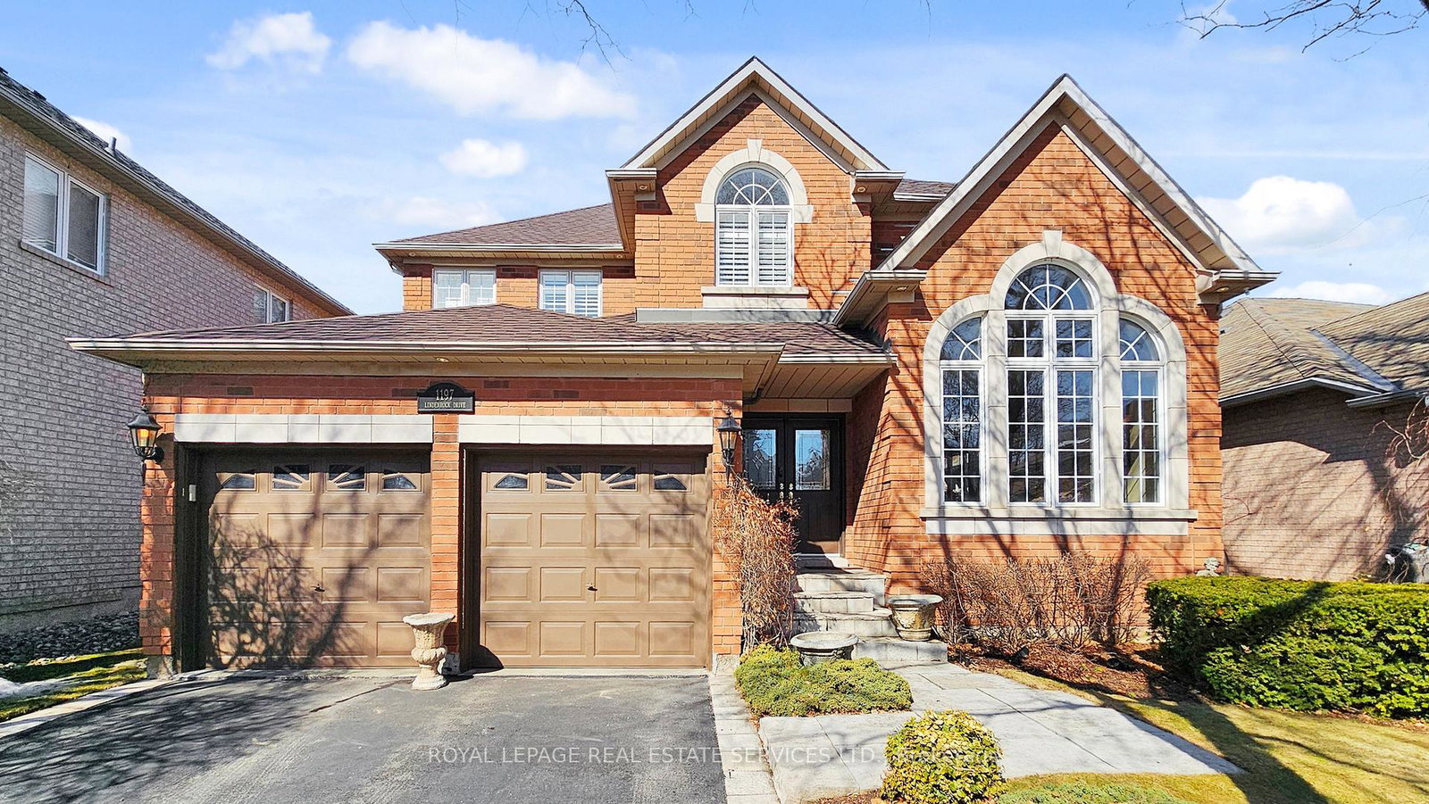 1197-lindenrock-drive-oakville-ontario-w12864804
