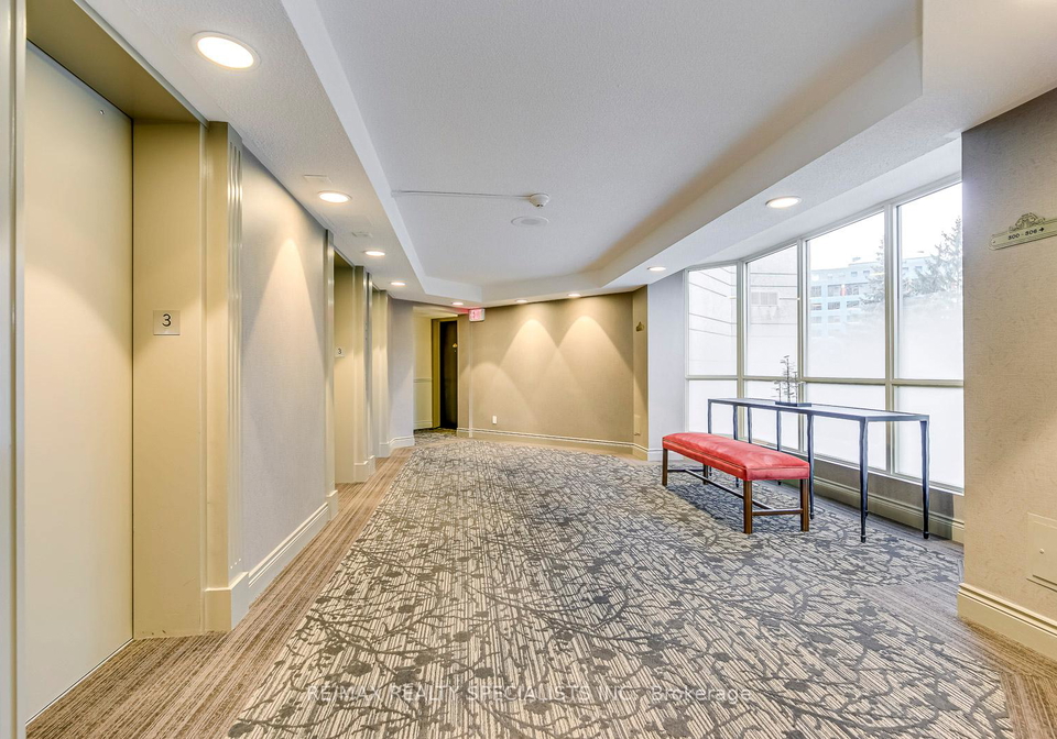 55-kingsbridge-garden-circle-w-mississauga-ontario-w12865224