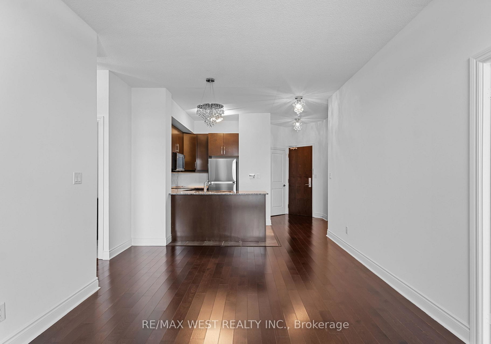 25-earlington-avenue-etobicoke-ontario-w12865414